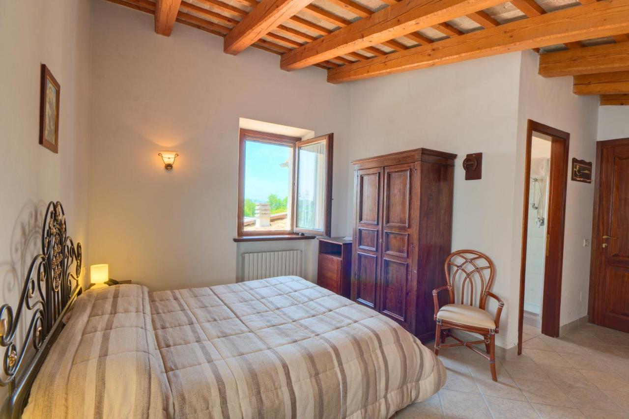 Il Girasole Country House Камерано Экстерьер фото