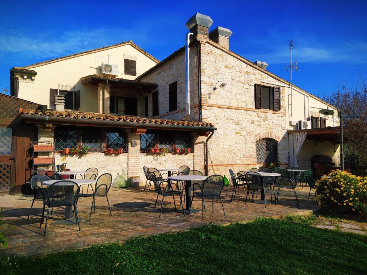 Il Girasole Country House Камерано Экстерьер фото